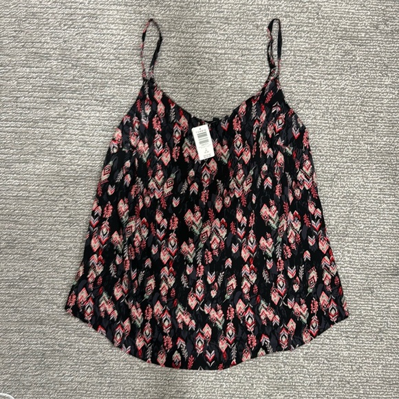 Nwt Torrid tank  top - Picture 1 of 5